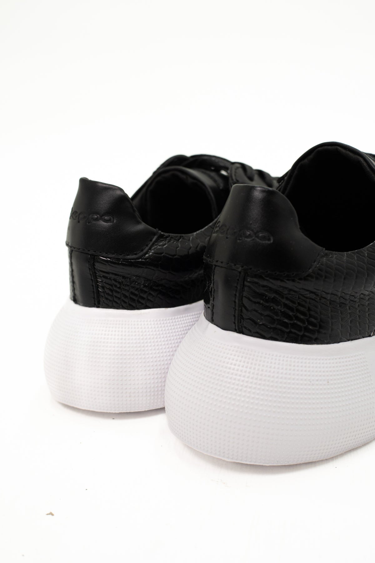 ATLAS | NEGRO BLANCO