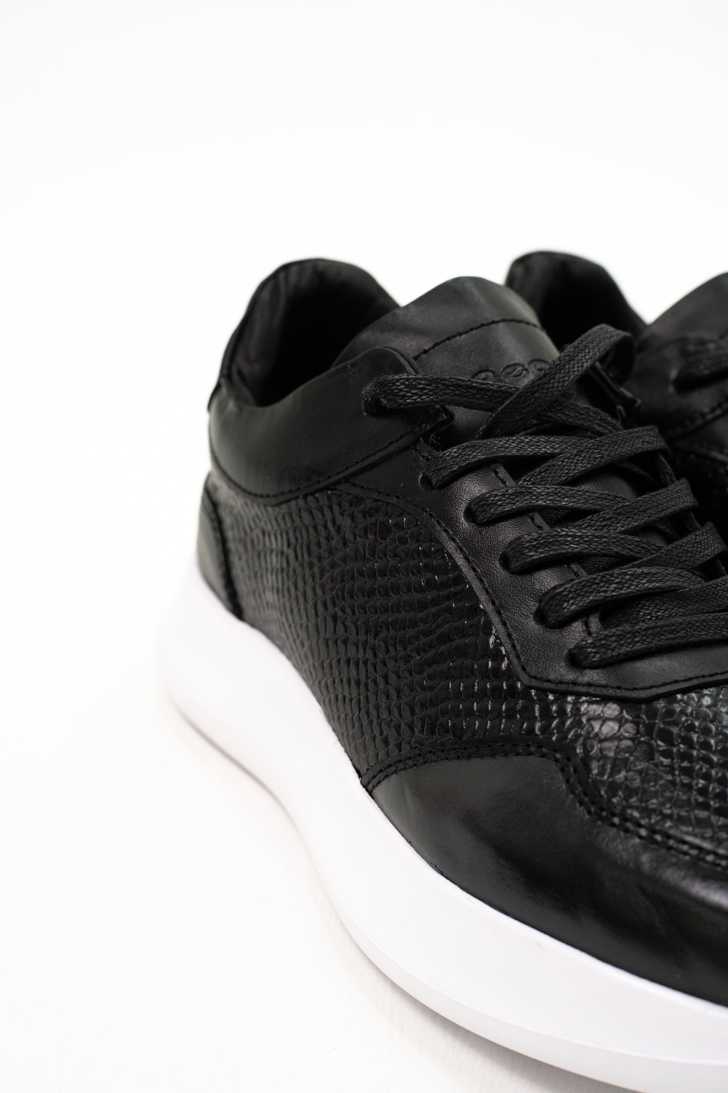 MILANO | NEGRO BLANCO